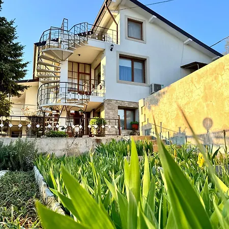 Eco Park * Святые Константин и Елена